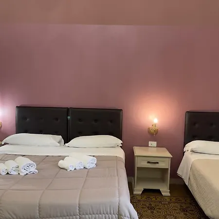 Umberto House 3*